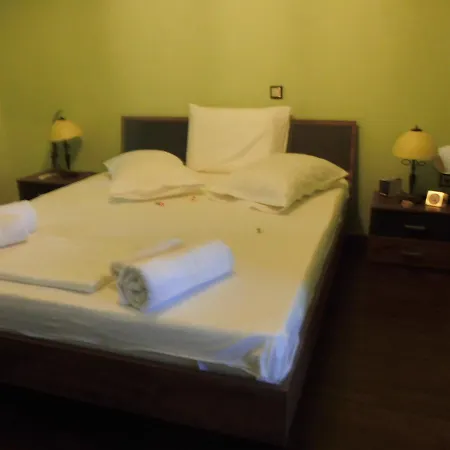 Niki Apartment