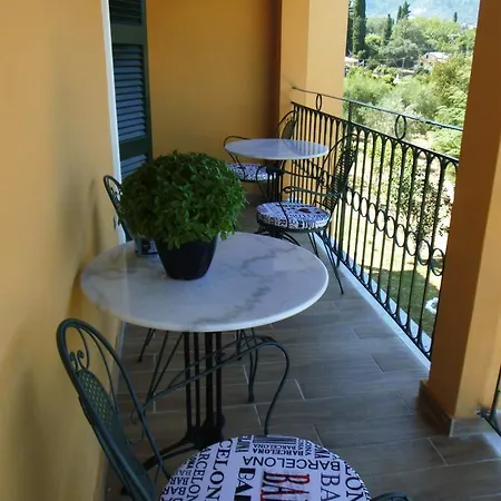 Niki Apartment Ipsos