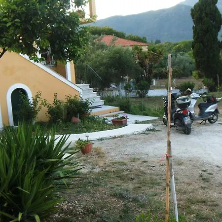 Apartament Niki Ýpsos