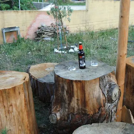 Niki Apartament Ýpsos