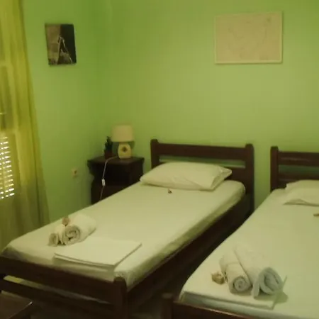 Apartament Niki Ýpsos